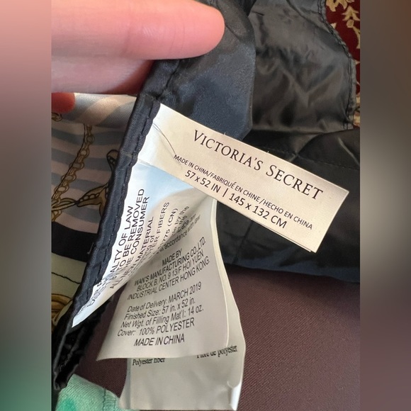 Victorias Secret Packable Blanket Nautical Beach
Picnic Blanket Size 52X57 VS - Picture 12 of 16